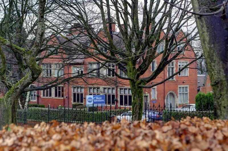 Broadfield Park Hotel Rochdale Exterior photo